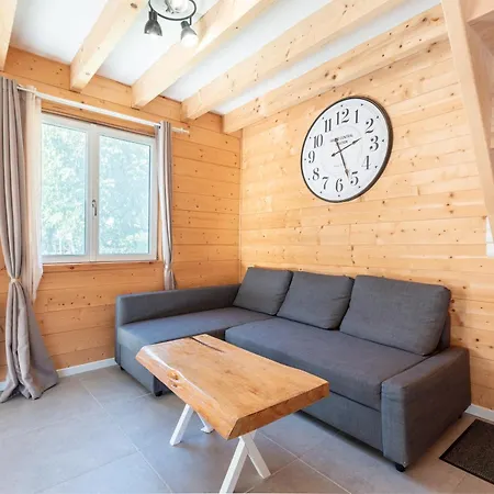 En Bois 6 Pers - * Laruns